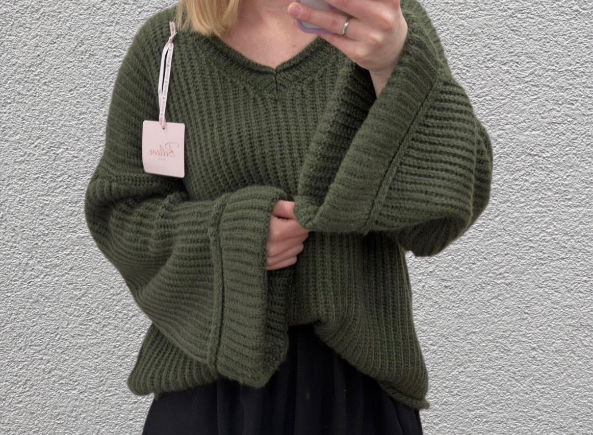 Kuschelpulli mit weiten Ärmeln - Feinraummode