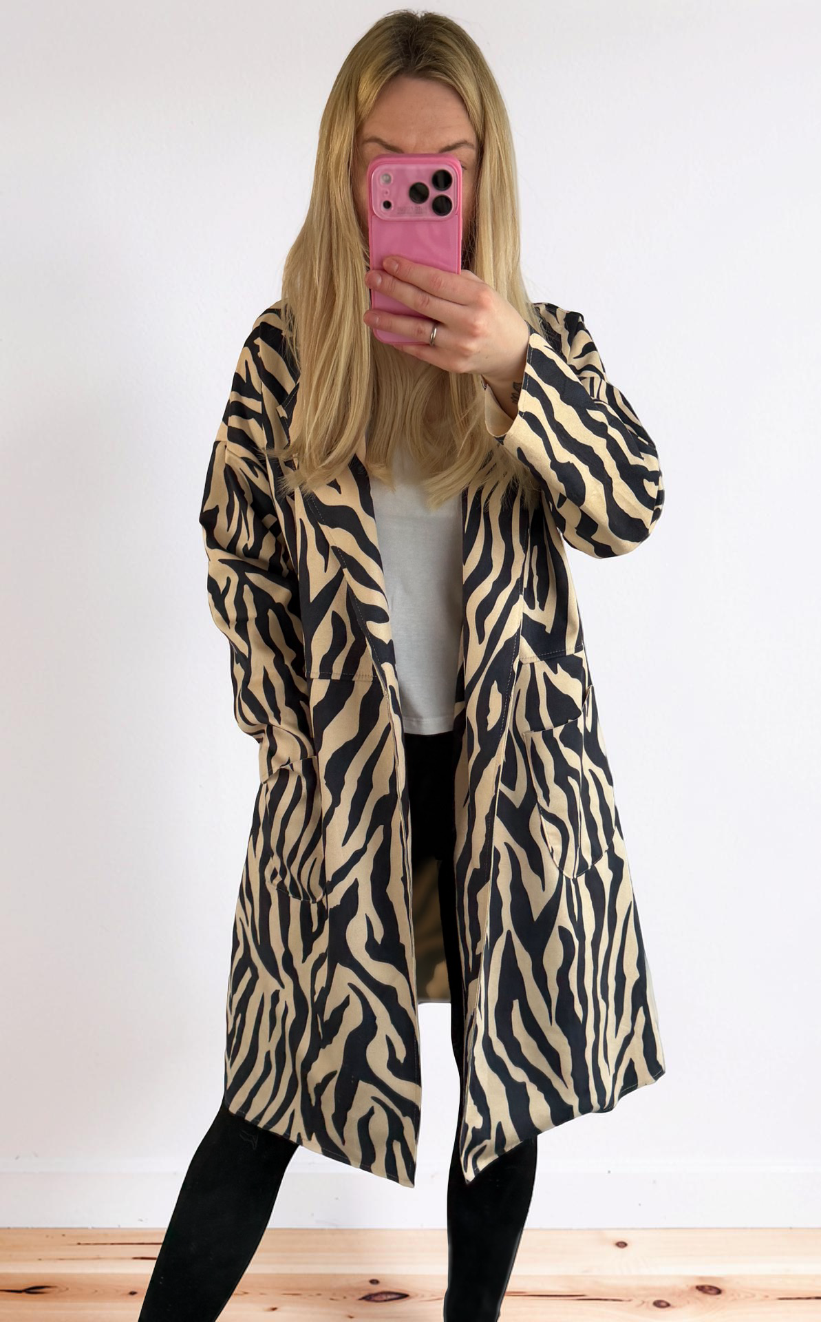 Zebra Mantel „Amy“ – Leichter Cardigan im Zebra-Print