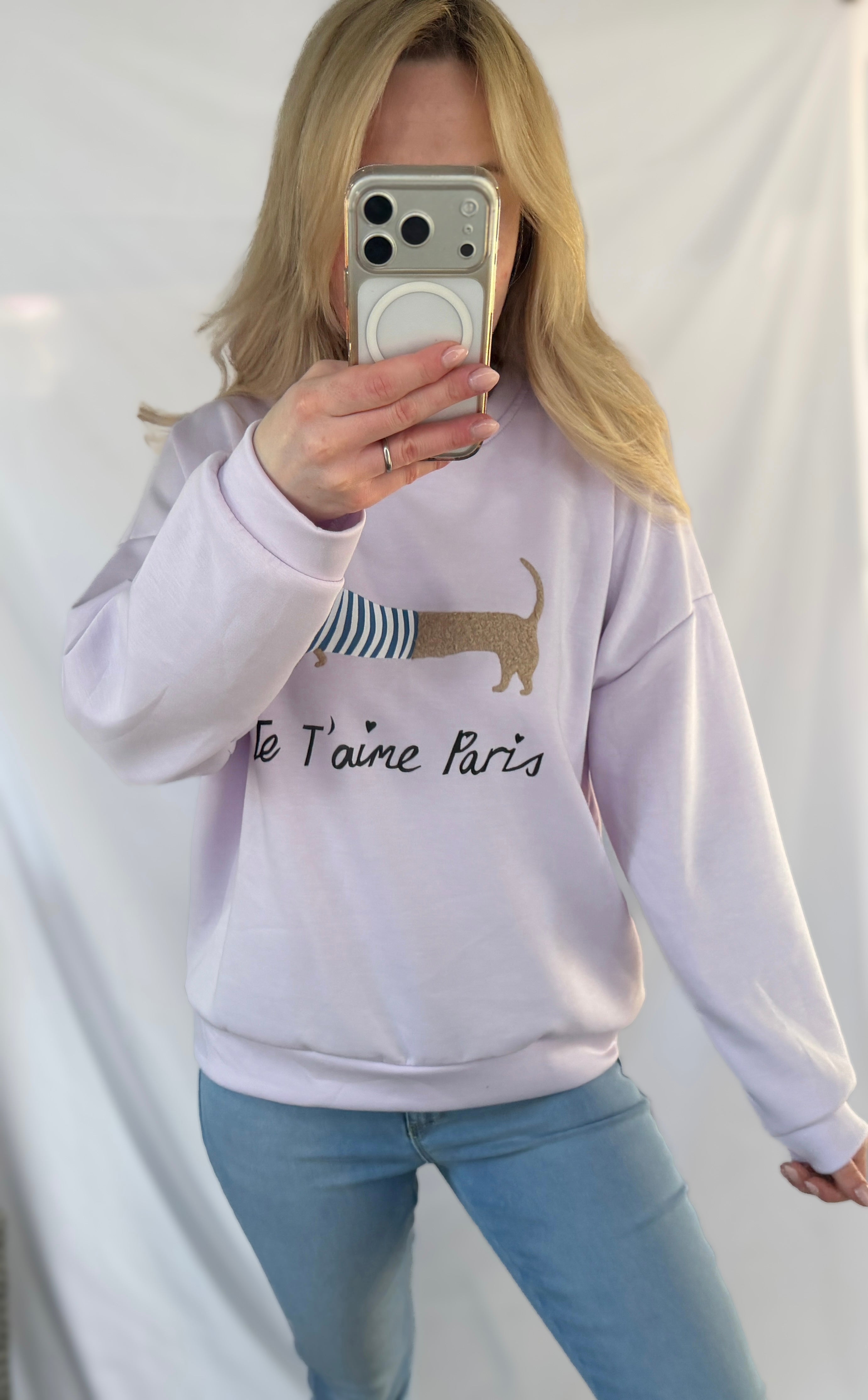Hellblaues Feinraummode Sweatshirt mit Dackelprint und „Je t'aime Paris“-Schriftzug, weiche Baumwolle, entspannter Fit