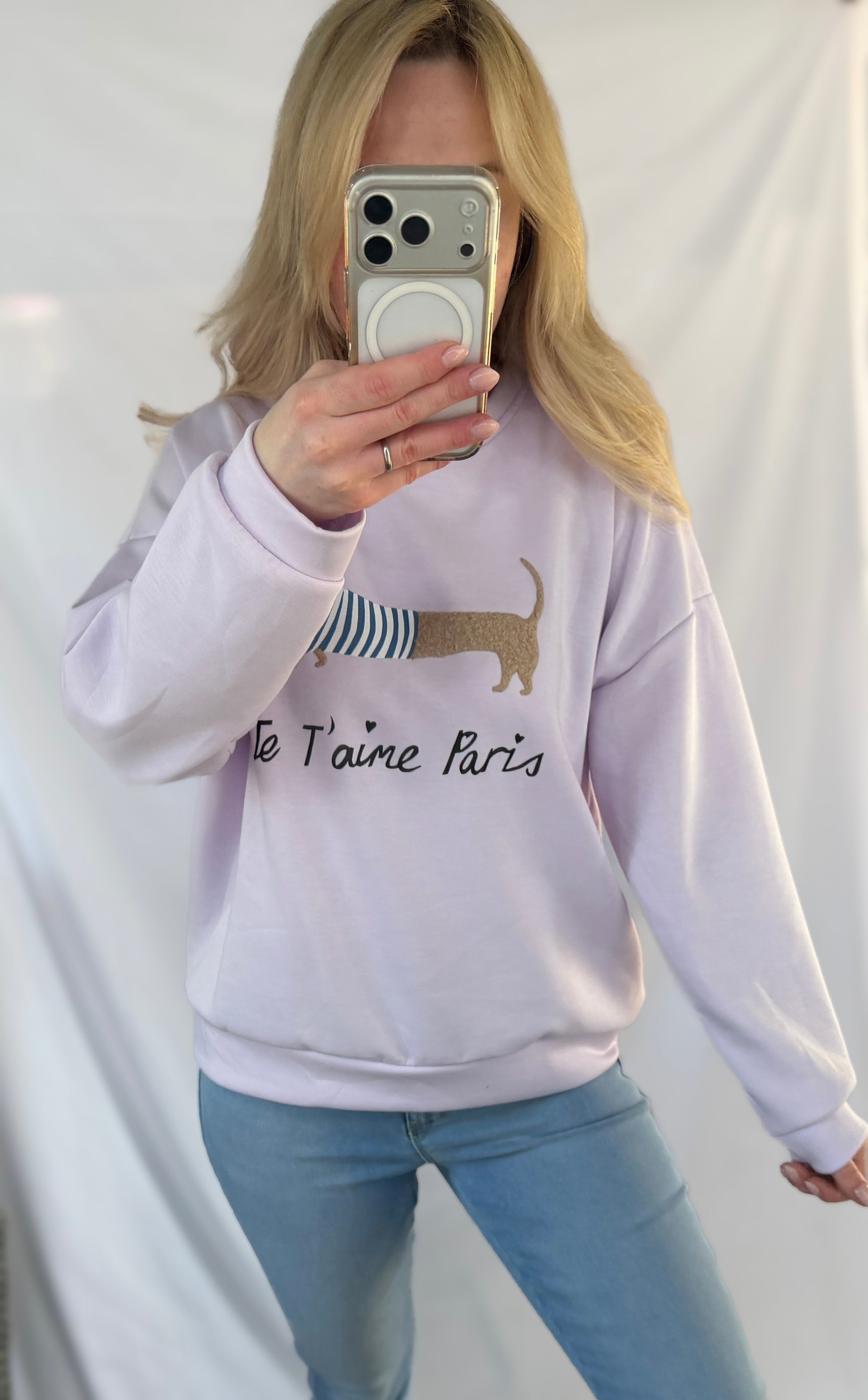 Hellblaues Feinraummode Sweatshirt mit Dackelprint und „Je t'aime Paris“-Schriftzug, weiche Baumwolle, entspannter Fit