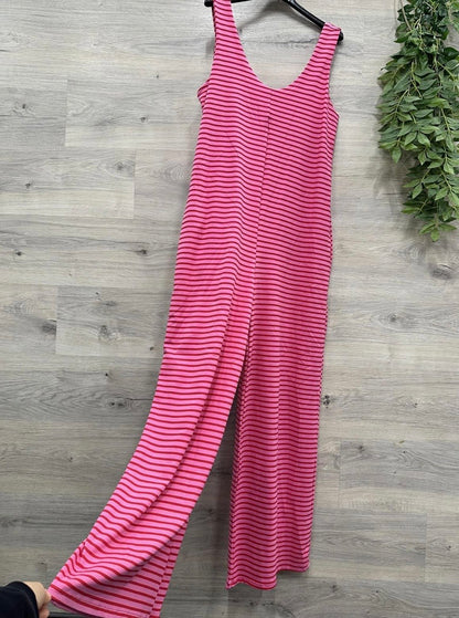 Lässiger Jumpsuit mit Ringelstreifen in Beere & Rosa