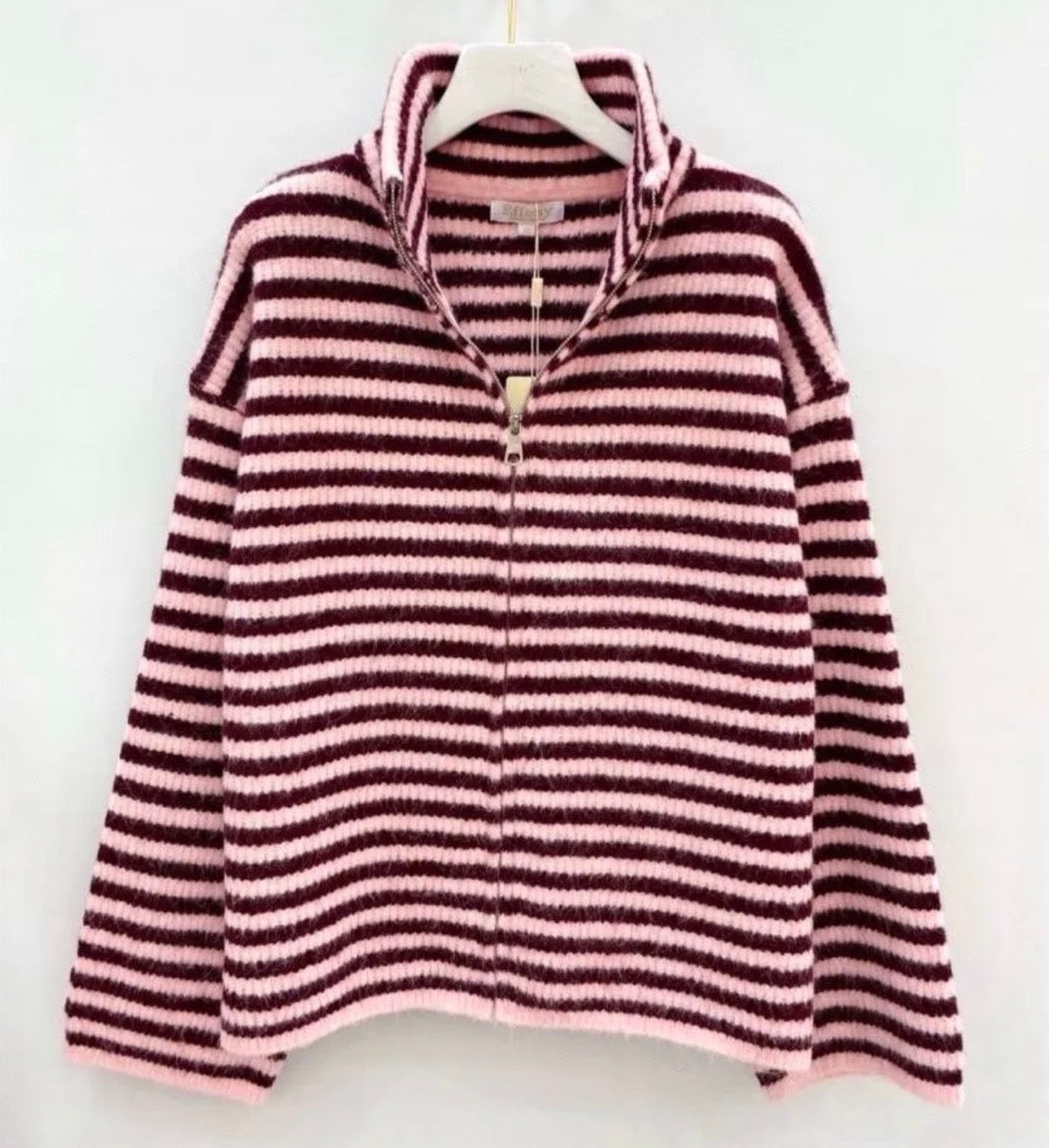 Rosa gestreifter Zip-Cardigan – Cozy Chic Strickjacke mit Reißverschluss