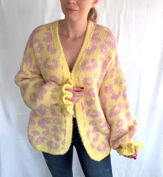 Flauschiger Leo Cardigan Alexandra - Feinraummode