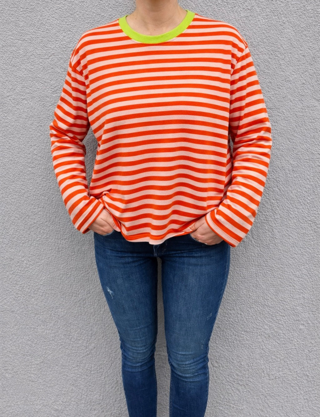 Langarmshirt Petra von Feinraummode in B-Ware-Qualität, bequemes Oberteil mit langem Arm und stylischem Design.