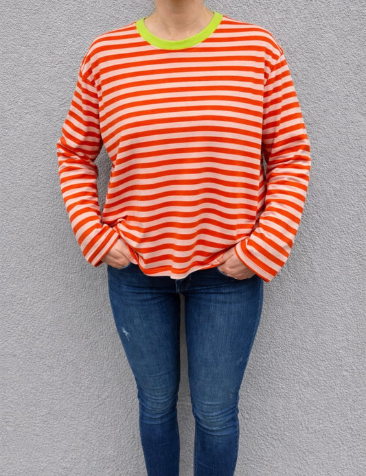 Langarmshirt Petra von Feinraummode in B-Ware-Qualität, bequemes Oberteil mit langem Arm und stylischem Design.