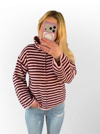 Rosa gestreifter Zip-Cardigan – Cozy Chic Strickjacke mit Reißverschluss