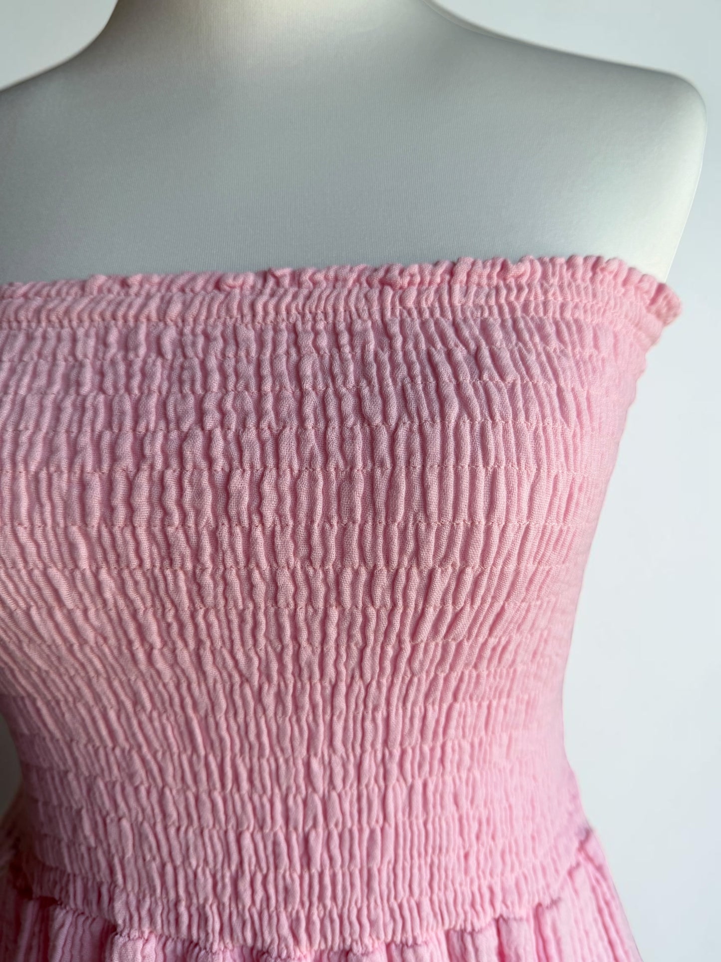 Trägerloses Musselin-Maxikleid „Basic Summer“ – Gesmoktes Bandeaukleid