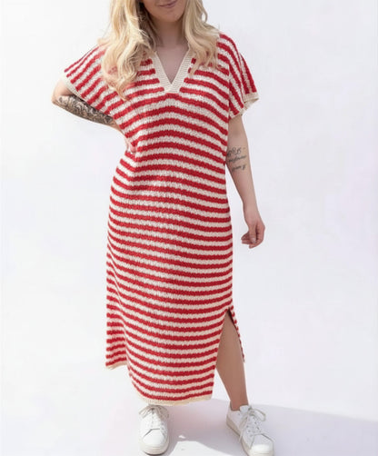 Sommerliches Strickkleid mit Streifen rot