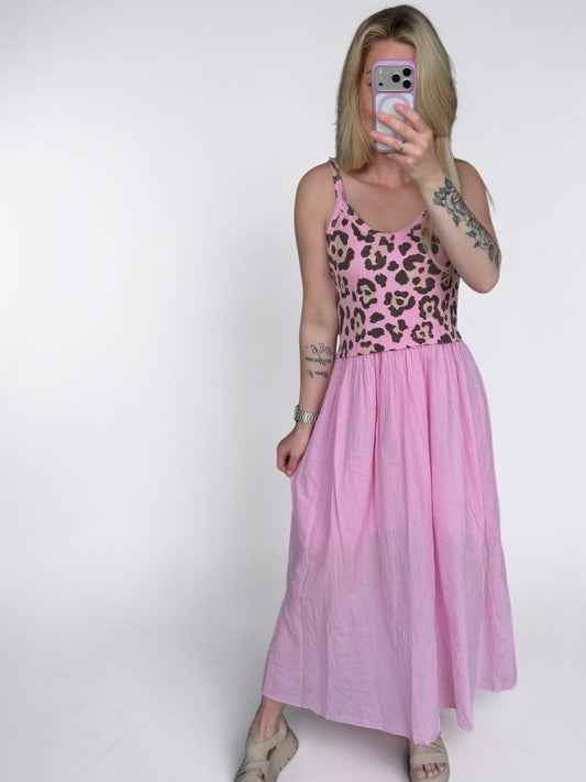 Maxikleid mit Leo-Print Oberteil und fließendem Rock – luftiges Sommerkleid mit Spaghettiträgern