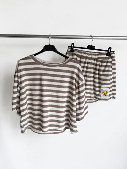 Gestreiftes Smiley Lounge-Set „Happy Stripes“ – Taupe & Weiß