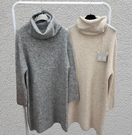 Strickkleid Kragen - Feinraummode